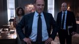 Doch das Gastspiel für die CIA ist nur von kurzer Dauer. Kurz darauf kehrt James Bond wieder zurück in den Schoß des MI6 - dort wird er schon von M (Ralph Fiennes), Moneypenny (Naomie Harris) und Tanner (Rory Kinnear) erwartet.