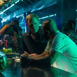 Denn sein langjähriger Freund Felix Leiter (Jeffrey Wright) vom CIA spürt ihn auf und bittet ihn um Hilfe: Die Organisation Spectre hat gefährliche Bio-Erreger entwendet, die eine Gefahr für die Menschheit sein könnten.