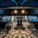 Blick auf das Cockpit eines Flugsimulators am Standort der Lufthansa-Flugschule in Schwaig. Der Elektro-Flugtaxi-Hersteller Lilium lässt die Piloten seiner geplanten Senkrechtstarter von der Lufthansa-Flugschule ausbilden.