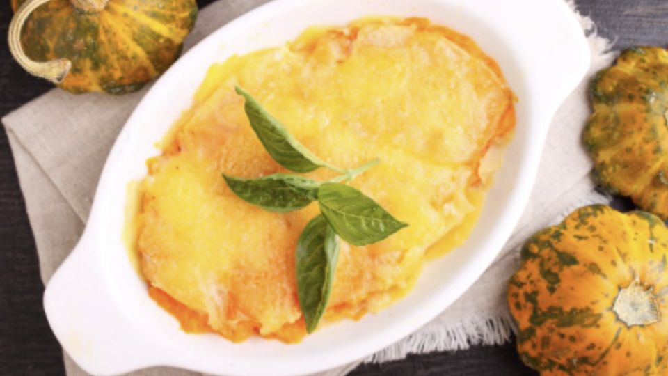 Rezept: Leckeren Kartoffel-Kürbis-Auflauf aus nur fünf Zutaten Blitzrezept: Leckeren Kartoffel-Kürbis-Auflauf aus nur fünf Zutaten