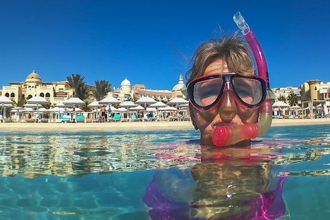 Schnorchler im Wasser