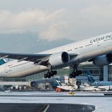 Boeing 777 von Cathay beim Start