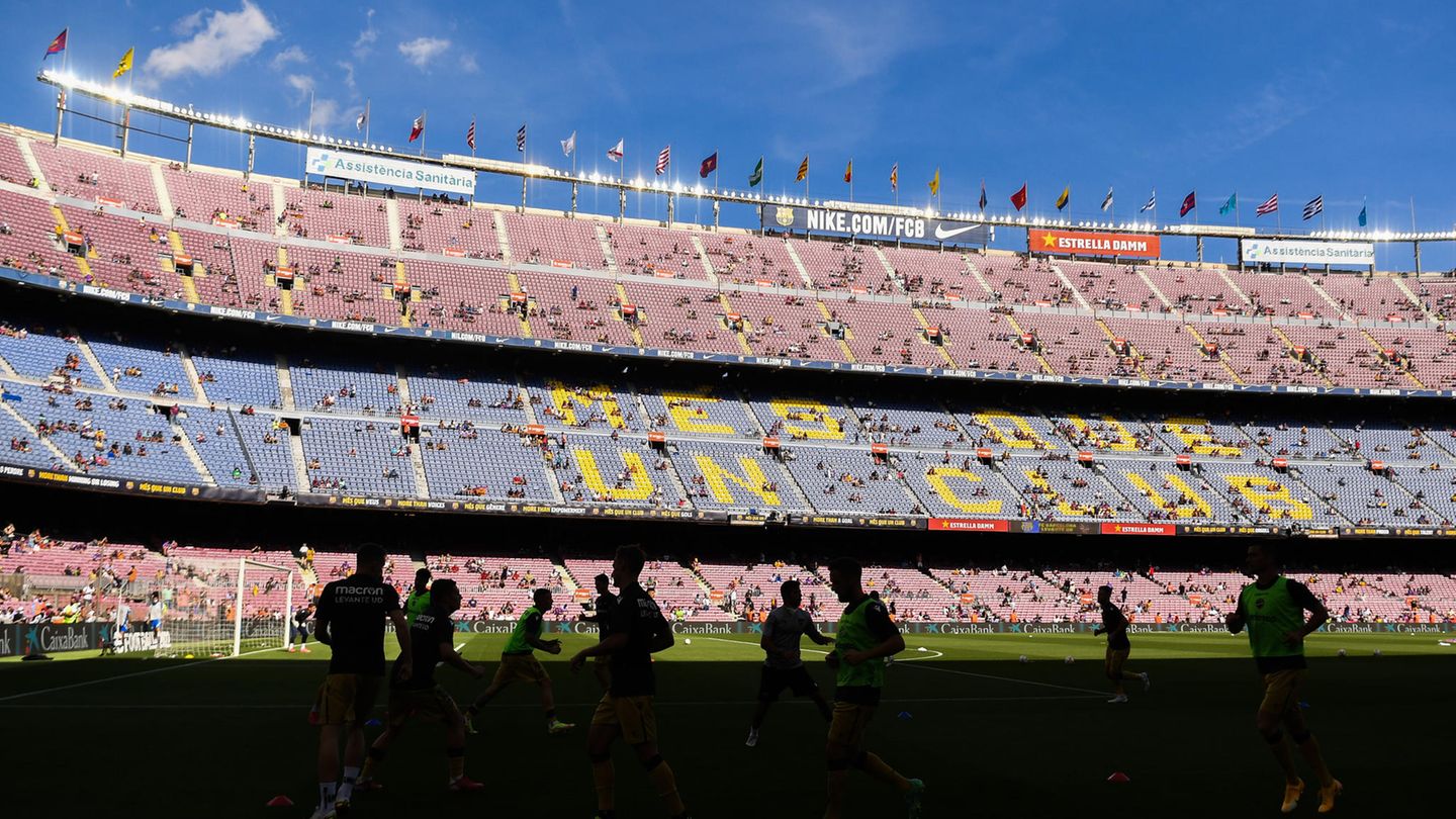 Bald wieder voll besetzt: Das Camp Nou in Barcelona ist mit knapp 100.000 Sitzen das größte Fußball-Stadion in Europa