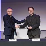 Da herrschte noch Friede Feuer Eierkuchen Mike Manley rechts und Carlos Tavares