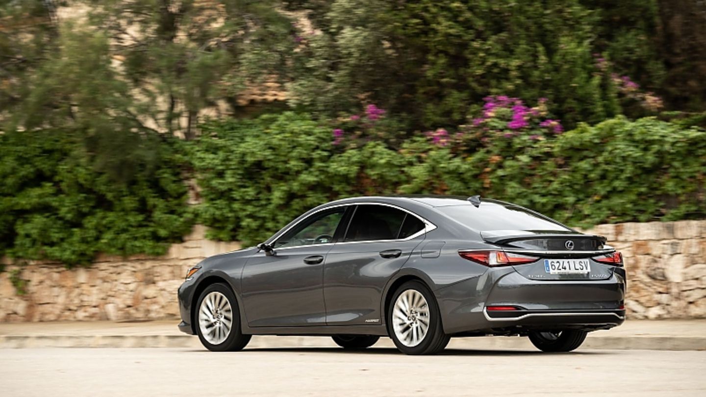 Lexus ES 300h