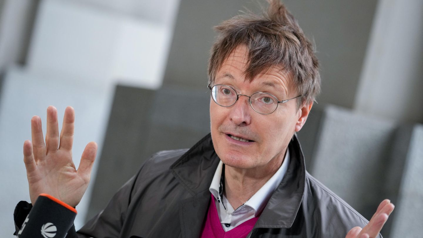 SPD group photo: Lauterbach defends maskless party colleagues