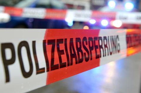 Schelklingen totes Baby Baggerfahrer: Absperrband der Polizei