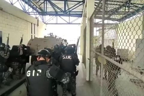 Video: "Antwort auf Ausnahmezustand in Gefängnissen"