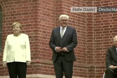 31 Jahre deutsche Einheit: Merkel über die Wende: "Dürfen nie vergessen: Es hätte auch anders ausgehen können"