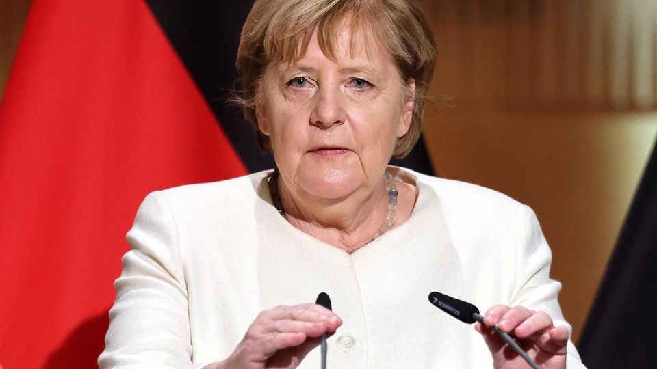 Scheidende Bundeskanzlerin: "Haltet Unterschiede aus!": Merkel hält letzte Einheitsrede – und stichelt gegen ihre Kritiker
