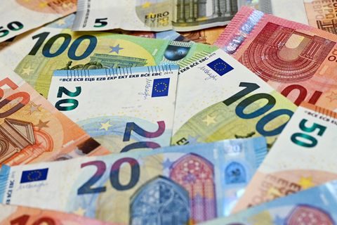 Mehrere Euro-Scheine