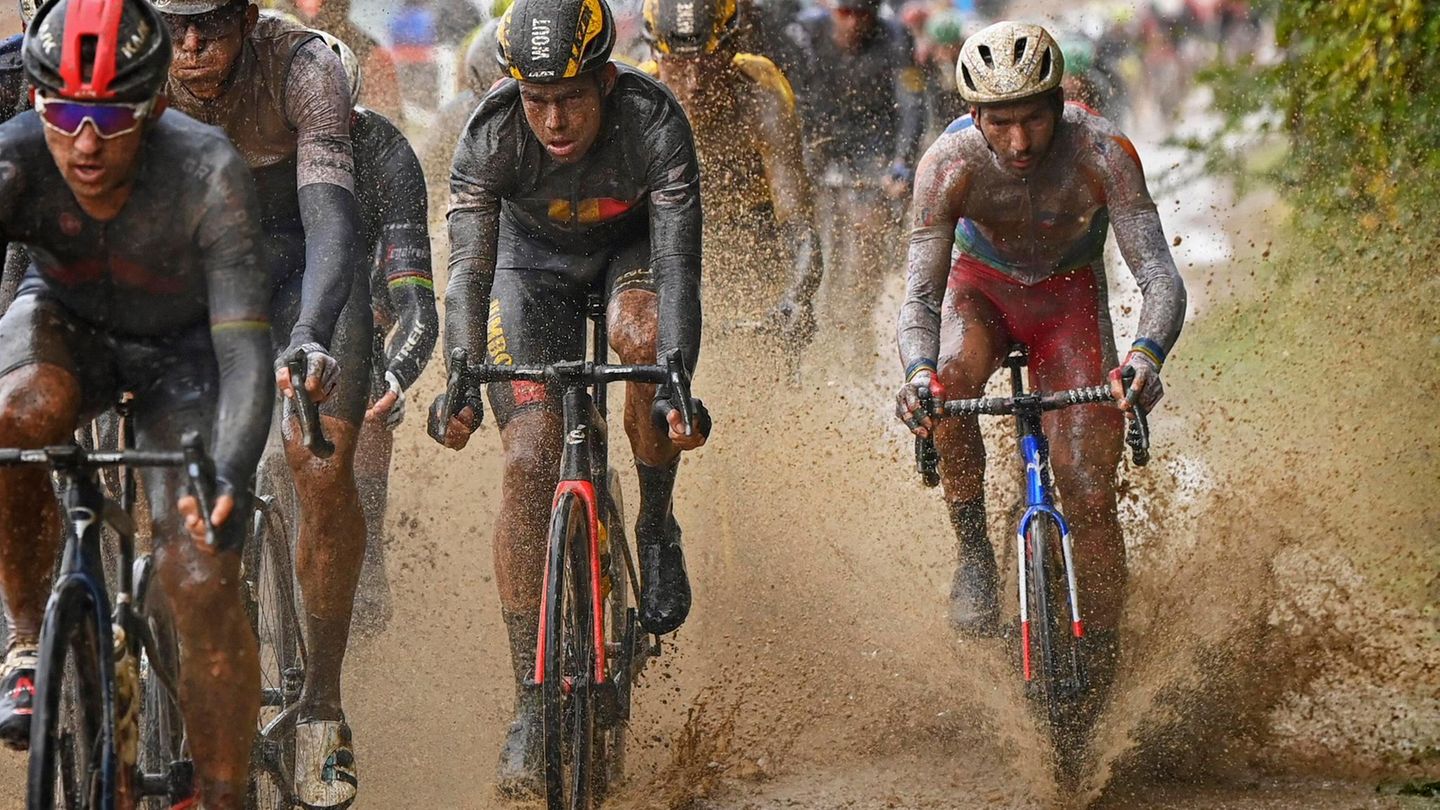 Paris-Roubaix - Pfütze