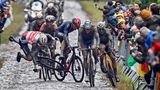 Paris-Roubaix - Sturz