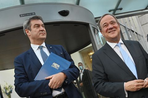 CSU-Parteichef Markus Söder (l.) und CDU-Parteichef Armin Laschet