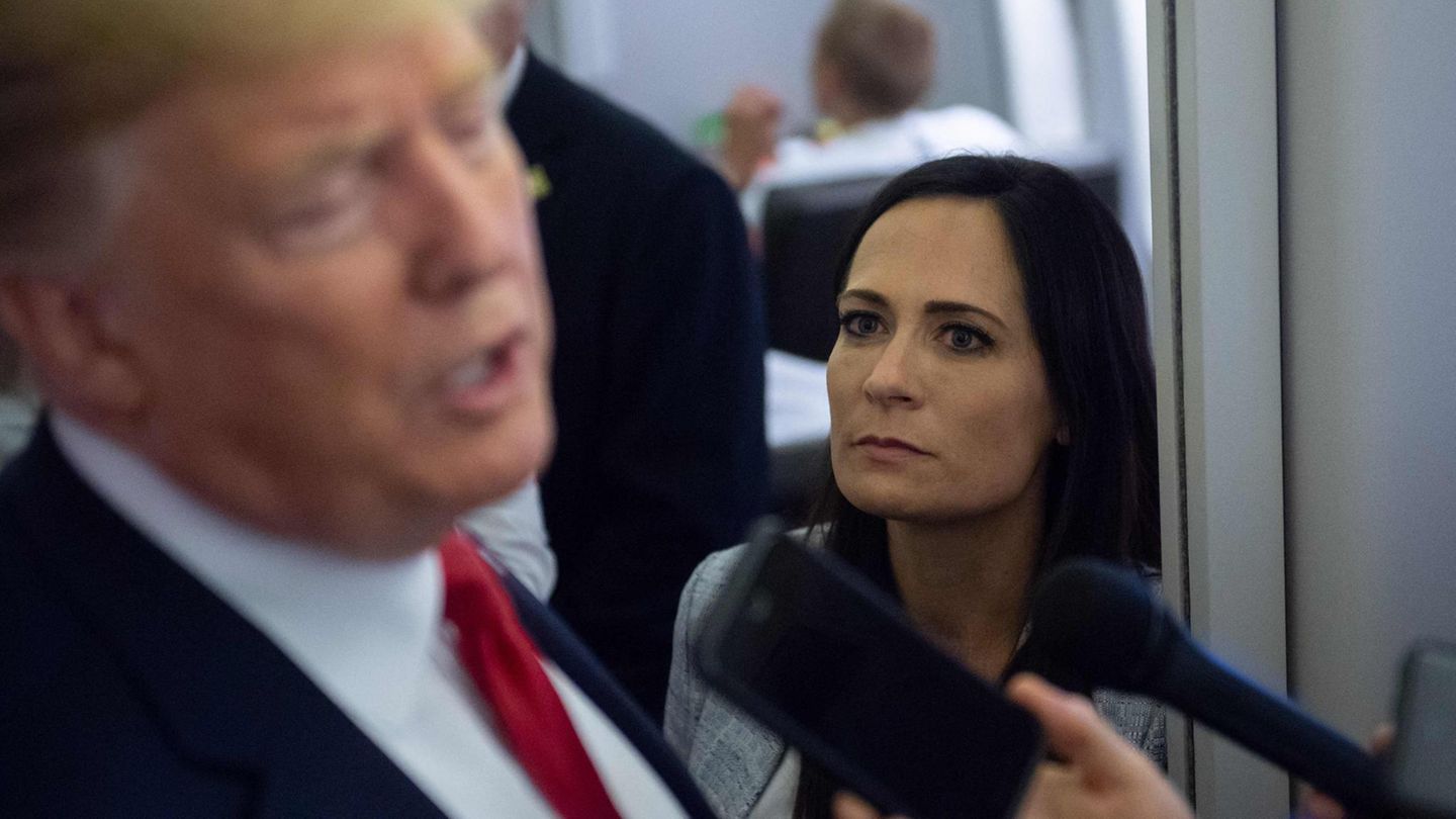 Former Trump press secretary has “Fear that he will run for office in 2024”