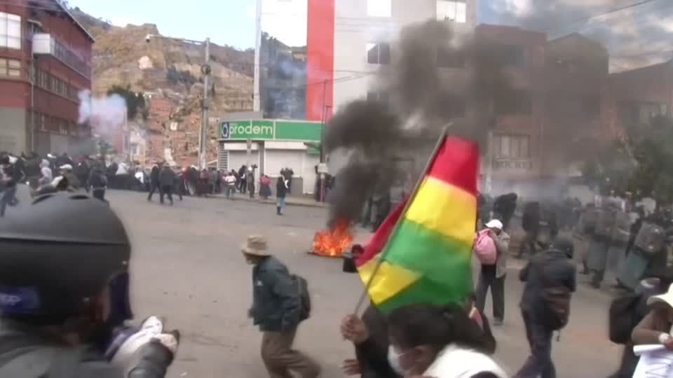 Video: Bolivien: Kokabauern kämpfen um Marktkontrolle Video: Bolivien: Kokabauern kämpfen um Marktkontrolle