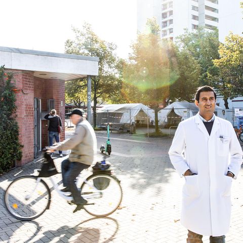 Dr. Wjahat Waraich