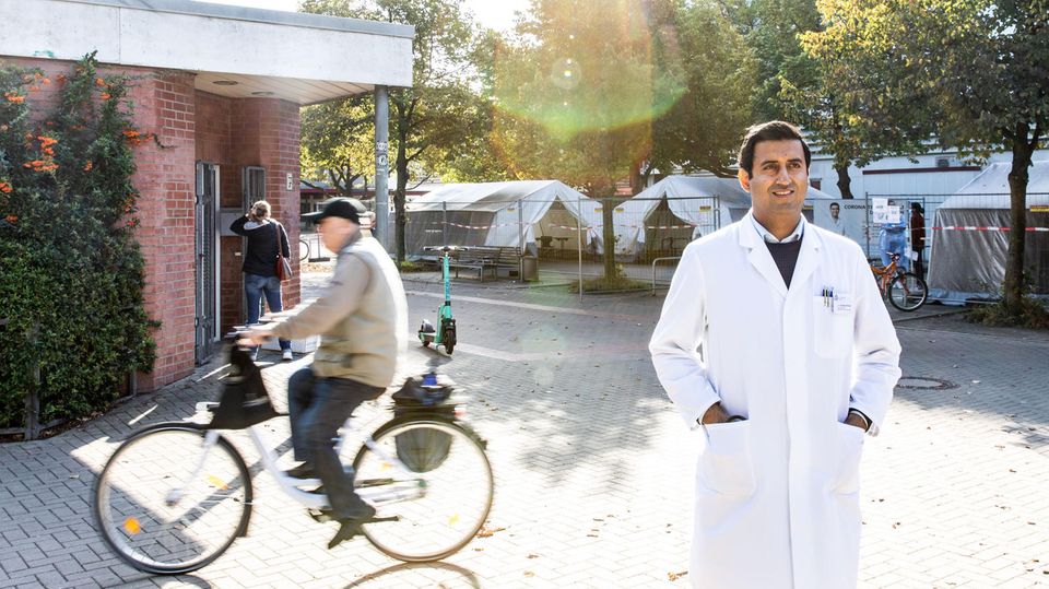 Dr. Wjahat Waraich
