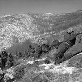 Den USA fehlte es an Truppen, um eine zusammenhängende Verteidigung aufzubauen.