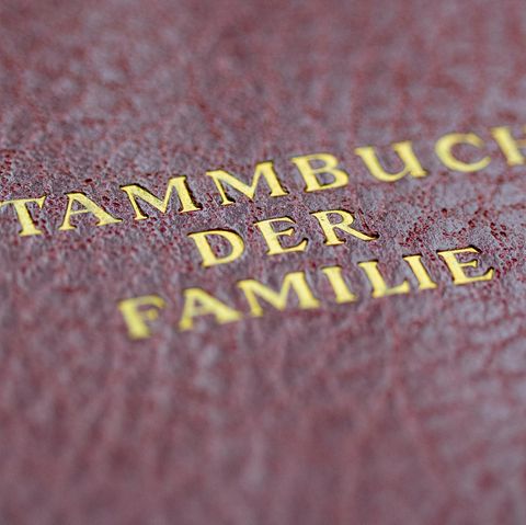 Nach der Geburt sollte innerhalb von 5 Tagen die Geburtsurkunde vorliegen