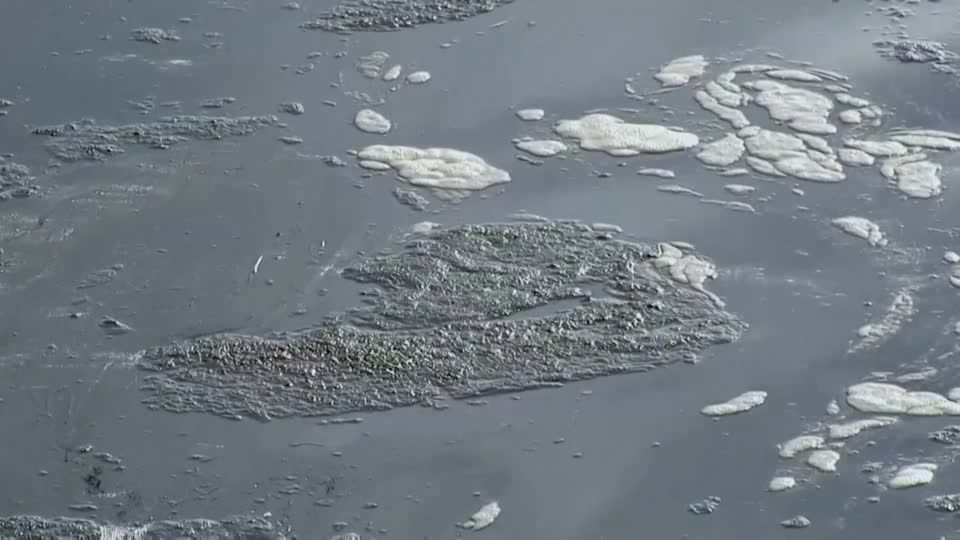 Video: Ölteppich - Kaliforniens Gouverneur für Ende von Offshore-Bohrungen