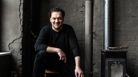 Charly Hübner, 48, Schauspieler, Teilzeit-Musiker und jetzt auch Schriftsteller