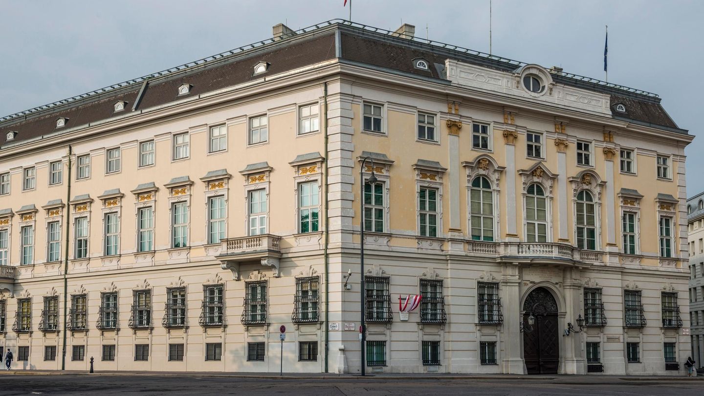 Raid in the Austrian Chancellery and in ÖVP headquarters