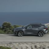 Der Lexus NX 450h+ ist bis zu 200 km/h schnell