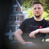 Jens Teutrine, 27, neu für die FDP im Bundestag  "Ich bin immer noch euphorisch von der Wahl und freue mich auf die Aufgaben. Aber ich bin auch demütig, allen Erwartungen gerecht zu werden. Unser starkes Ergebnis bei den Jung- und Erstwählern verstehe ich als Verpflichtung, für die junge Generation eine lautstarke Stimme im Parlament zu sein. Noch viel zu häufig entscheidet der familiäre Hintergrund über Chancen im Leben. Sozialer Aufstieg und Vorankommen durch eigene Leistung sind in Deutschland nicht immer so einfach möglich. Das liegt auch an unserem Sozialstaat, unserem Bildungs- und Steuersystem. So, wie es ist, kann es nicht bleiben. Daran möchte ich arbeiten."