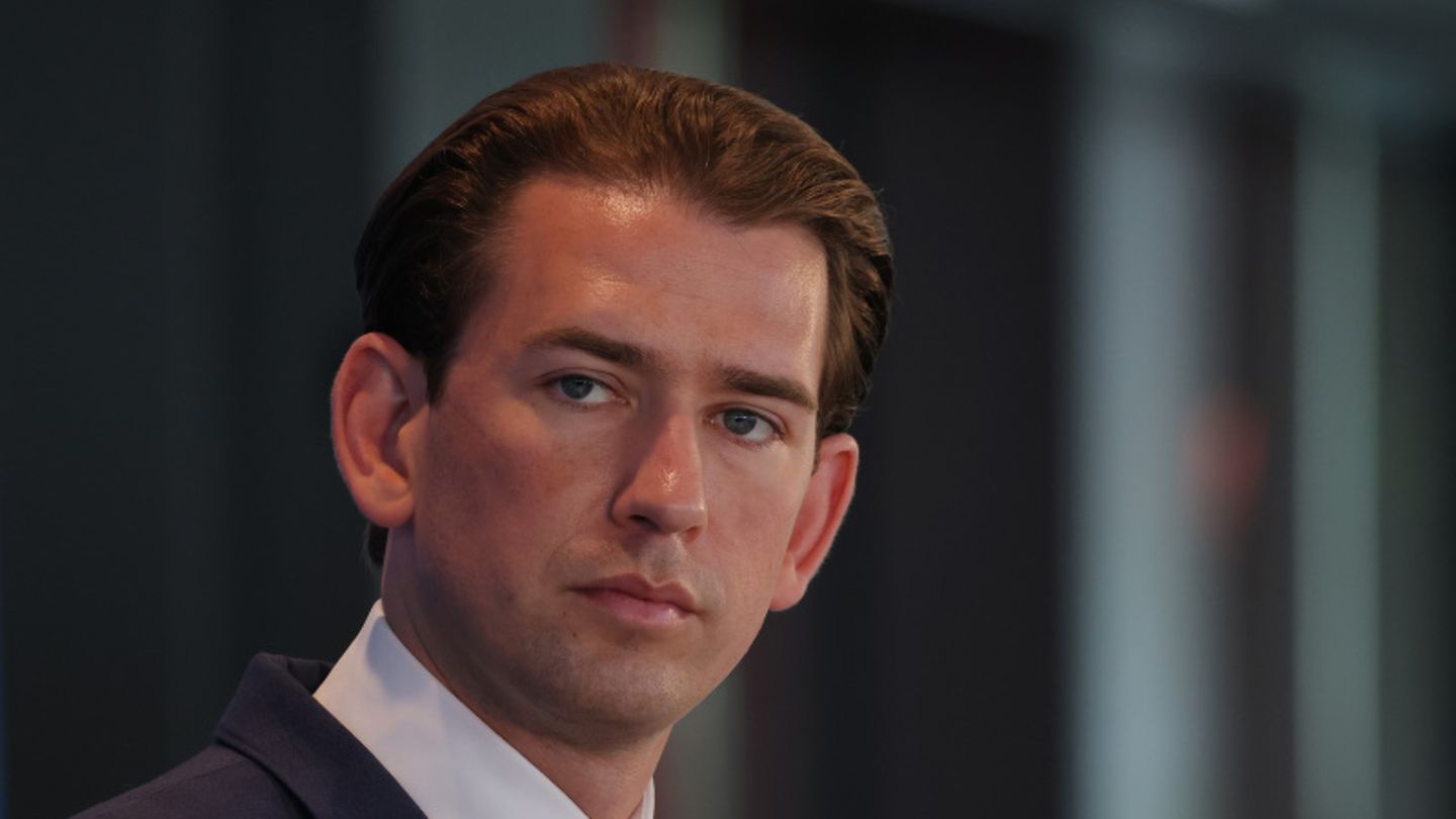 Austria: Greens question Chancellor Kurz’s ability to act