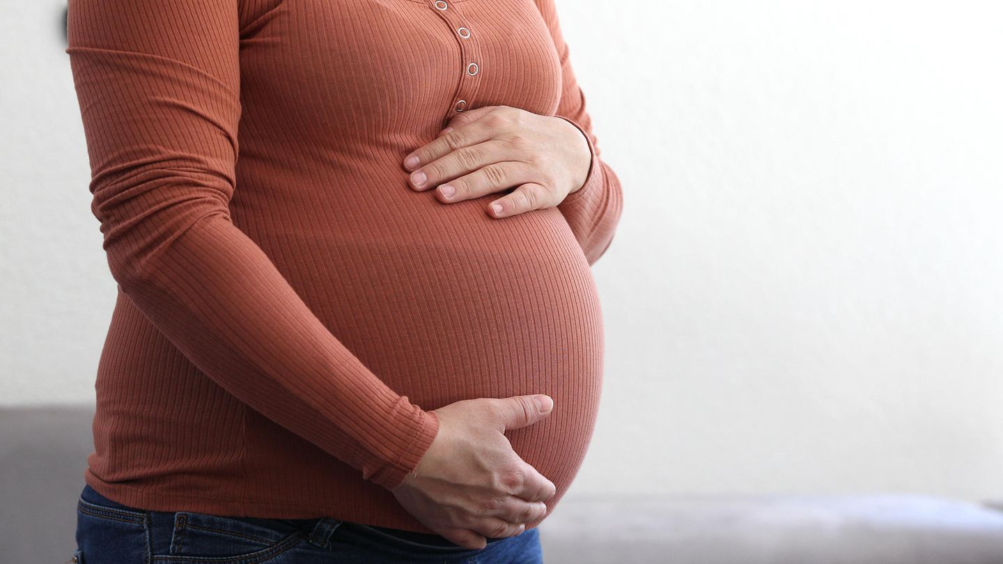 Eine Frau aus den USA ist seit 16 fast ununterbrochen schwanger (Symbolfoto)