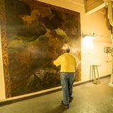 An Bord befinden sich Wandgemälde, die wohl vor allem Erinnerungswert haben. 