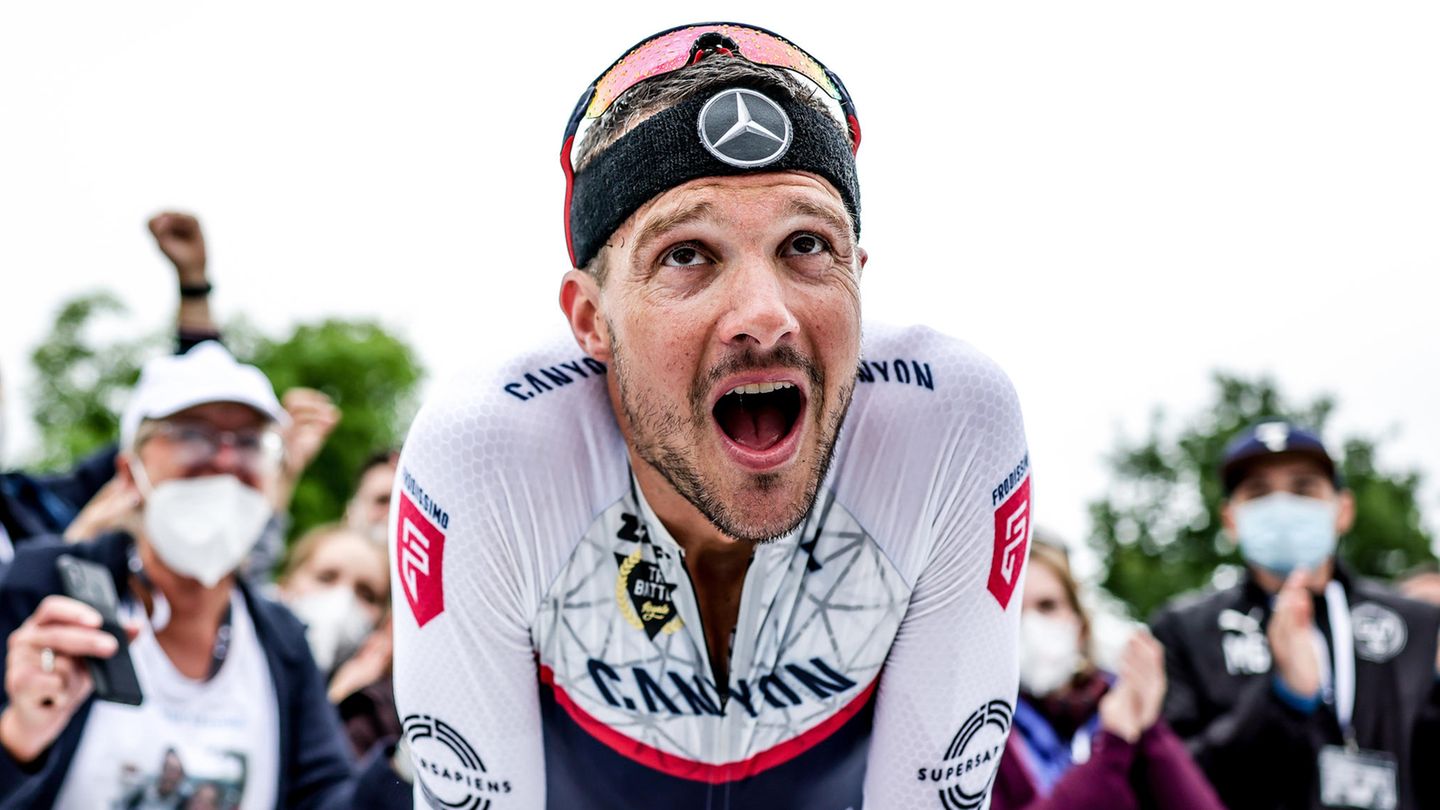 Triathlet Jan Frodeno blickt in die Kamera