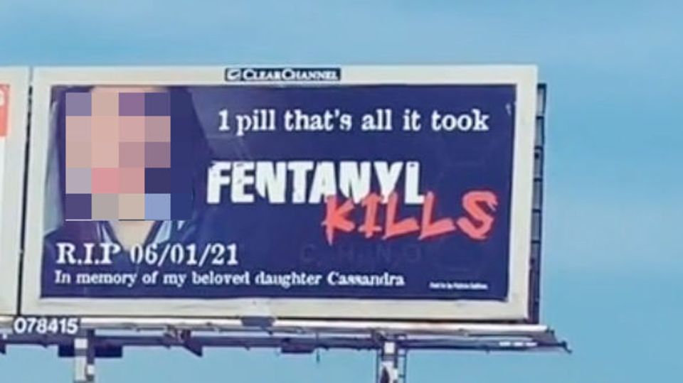 Plakat: "Fentanyl tötet"