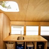 Der Bus steckt voller Ideen, nur bei der Installation musste der Student auf günstige Lösungen zurückgreifen.