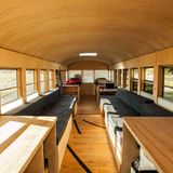 Der Grundriss baut auf einem System von Quadraten auf.