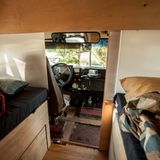 Der Arbeitsplatz des Fahrers wurde noch nicht verschönert.