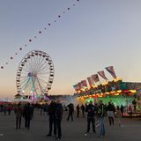 Bis zu 9000 Besucher durften gleichzeitig am Samstag auf das Gelände. Die Tickets für die Veranstaltung wurden vorab verlost, mehreren zehntausend Menschen hatten sich darauf beworben.