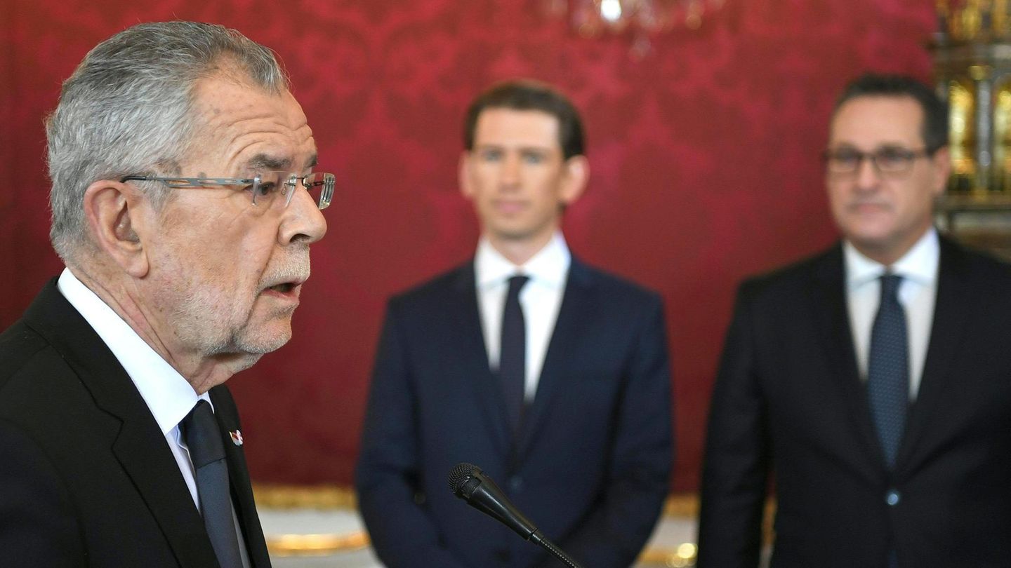 Kurz des Amtes enthoben