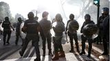 Polizisten in Stellung
