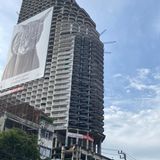 Fast 200 Meter hoch streckt sich der Geisterturm in Bangkok in den Himmel.