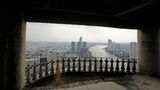 Der Ausblick über die Stadt und den Chao Phraya hätte sehenswert sein können.