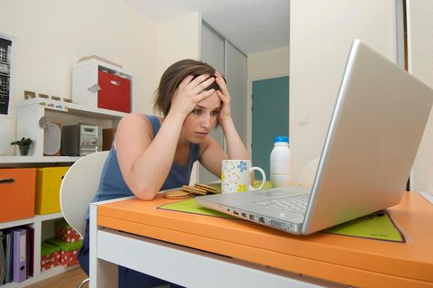 Überlastete Studentin