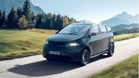 Der Sion, ein Elektroauto mit integriertem Solardach soll 2023 auf den Markt kommen 
