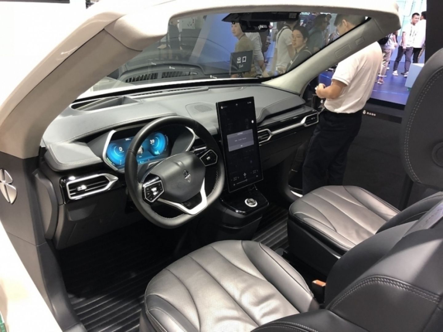 Große Tablet Displays gehören in China zu einem modernen Cockpit