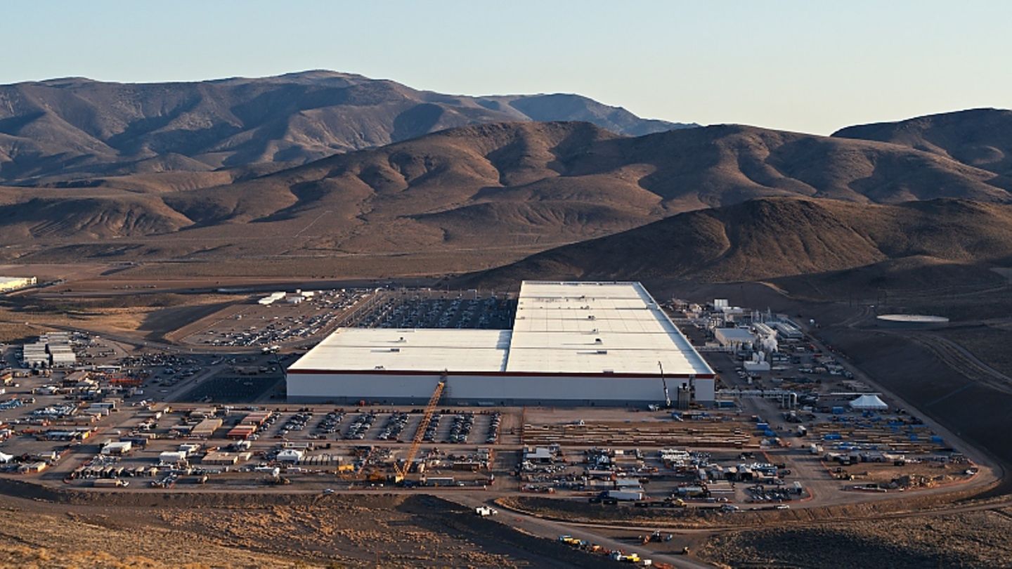 Tesla is preparing to start production in Grünheide: In the last few meters