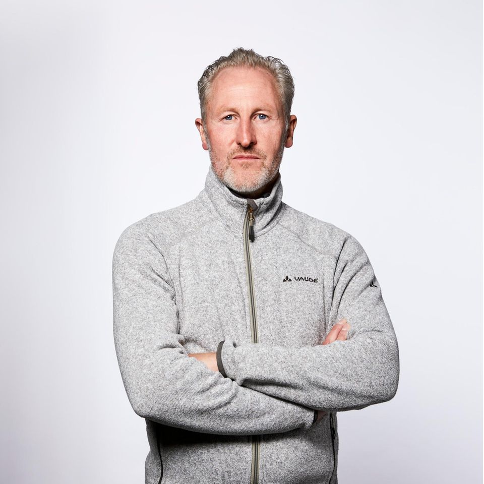 Andreas Löffl, 53, Elektrotechniker aus Winsen/Aller  "Viele in meinem Umfeld haben sich impfen lassen – und das ist auch okay. Meine 82-jährige Mutter ist doppelt geimpft. Wir haben die Daten zu ihrer Altersgruppe recherchiert, und sie hat sich für die Impfung entschieden. Ich selbst würde mich zum Beispiel mit einem Totimpfstoff impfen lassen, wenn ausreichend Studien zu Impfnebenwirkungen vorliegen. Die wichtigste Voraussetzung für eine Impfung ist für mich, dass der Druck auf Ungeimpfte und die Ungleichbehandlung weg sind – das ärgert mich. Je mehr Druck ich spüre, desto mehr Widerstand entwickle ich. Viele Studien zeigen, dass auch Geimpfte sich und andere anstecken können. 2 G ist für mich scheinheilig, da die Impfung doch freiwillig sein soll."