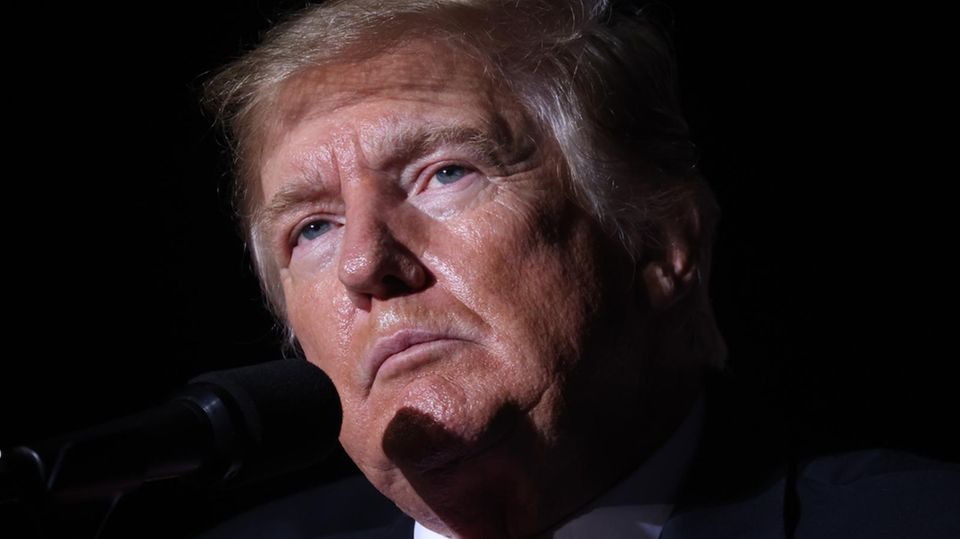 Martyr cult for Capitol striker: does Trump really congratulate the dead Ashli Babbitt on her birthday? Martyr cult for Capitol striker: does Trump really congratulate the dead Ashli Babbitt on her birthday?