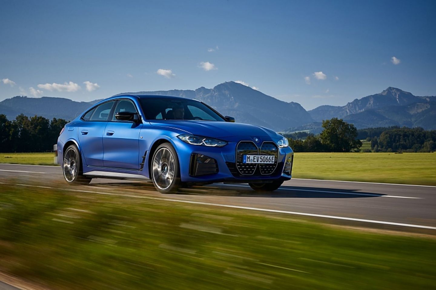 BMW i4 M50