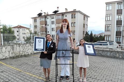 Rumeysa Gelgi, die größte Frau der Welt